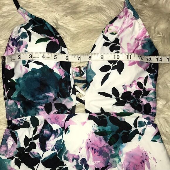 NEW ModCloth Pamela One-Piece Floral Swimsuit - Picture 5 of 9
